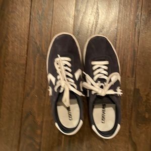 Converse sneakers in navy blue 6.5